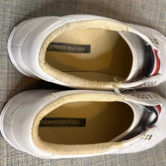 Tommy Hilfiger Kids White Sneakers with Stripe - Picture 9 of 9